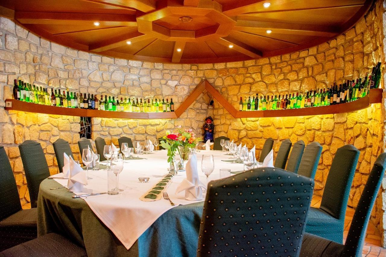 Birkenhof Gols - B & B - Wohlfuehl Hotel Mit Wochenend-Restaurant المظهر الخارجي الصورة