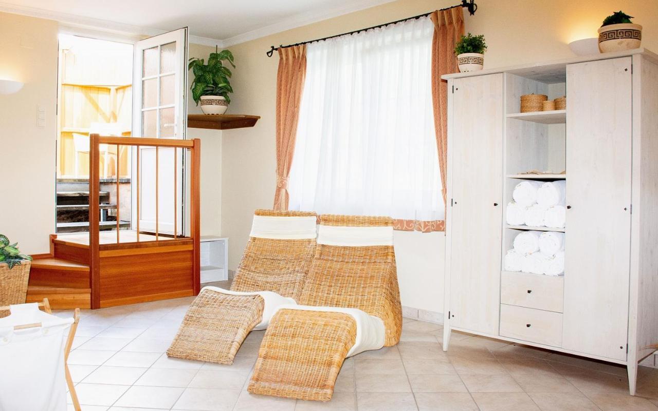 Birkenhof Gols - B & B - Wohlfuehl Hotel Mit Wochenend-Restaurant المظهر الخارجي الصورة
